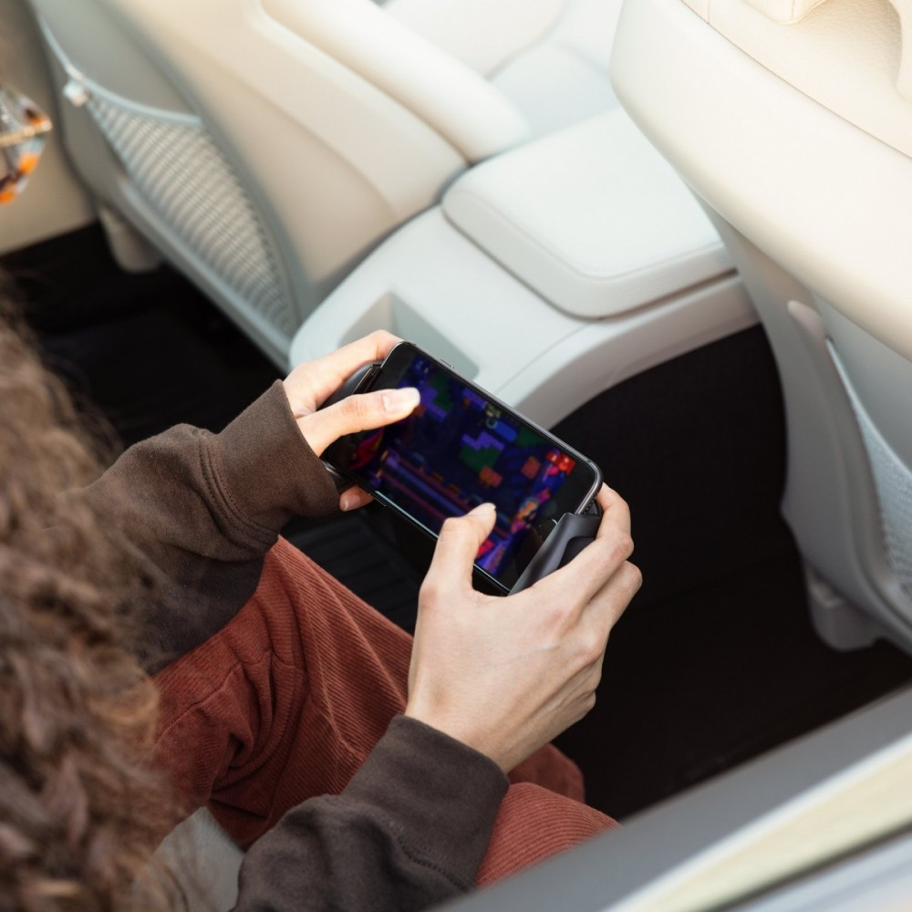 Kontroler mobilny ChargePlay Clutch