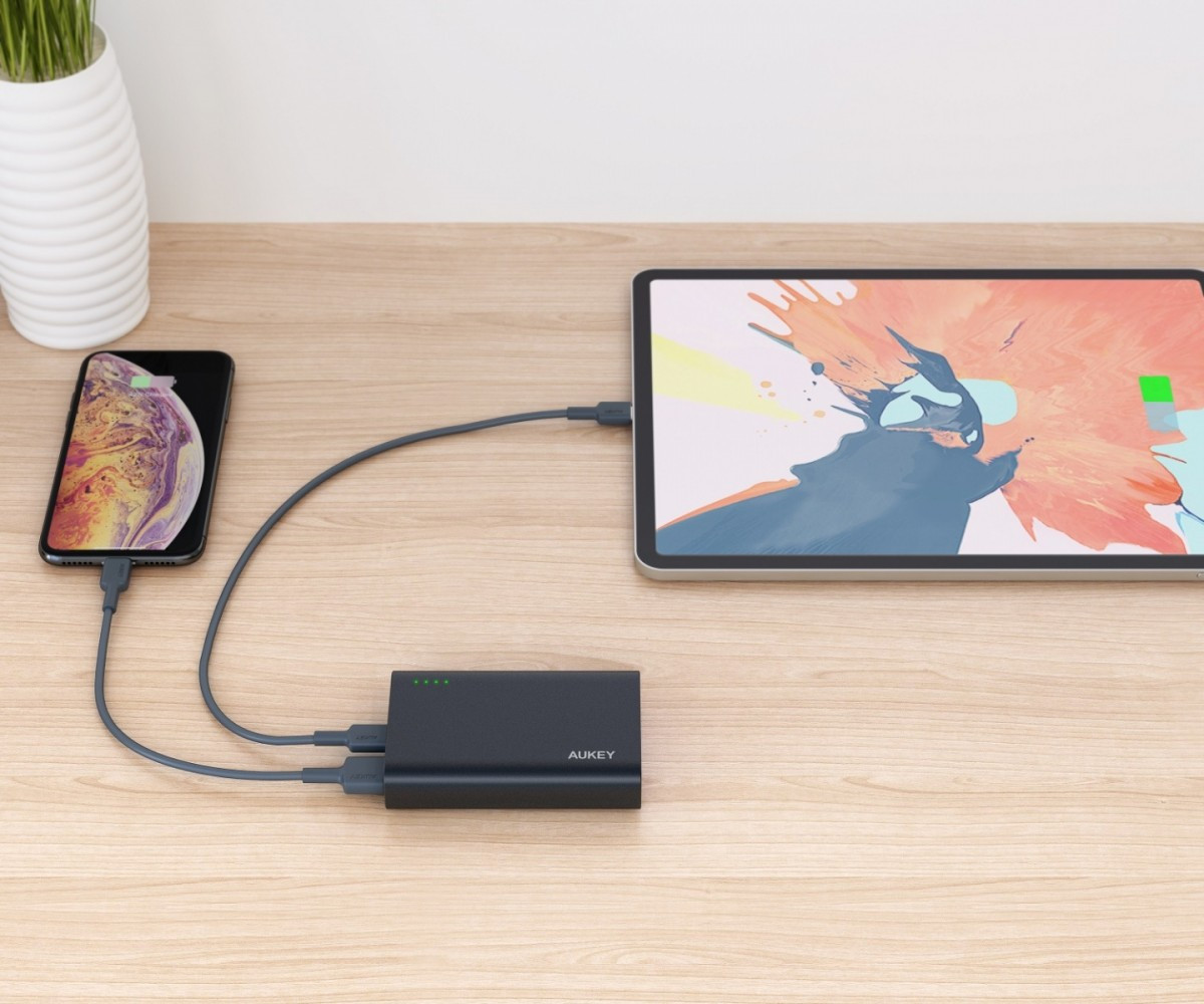 PB-XD12 Black ultraszybki Power Bank | 10000 mAh | 4xUSB | 9A | Quick Charge 3.0 | Power Delivery | kabel USB-C