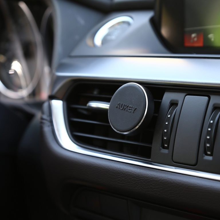 HD-C32 Uchwyt samochodowy uniwersalny magnetyczny